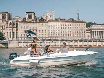 Boat rental with no permit from 1 to 7 people - 2h