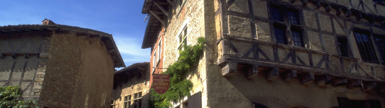 Beaujolais and Pérouges - Full day
